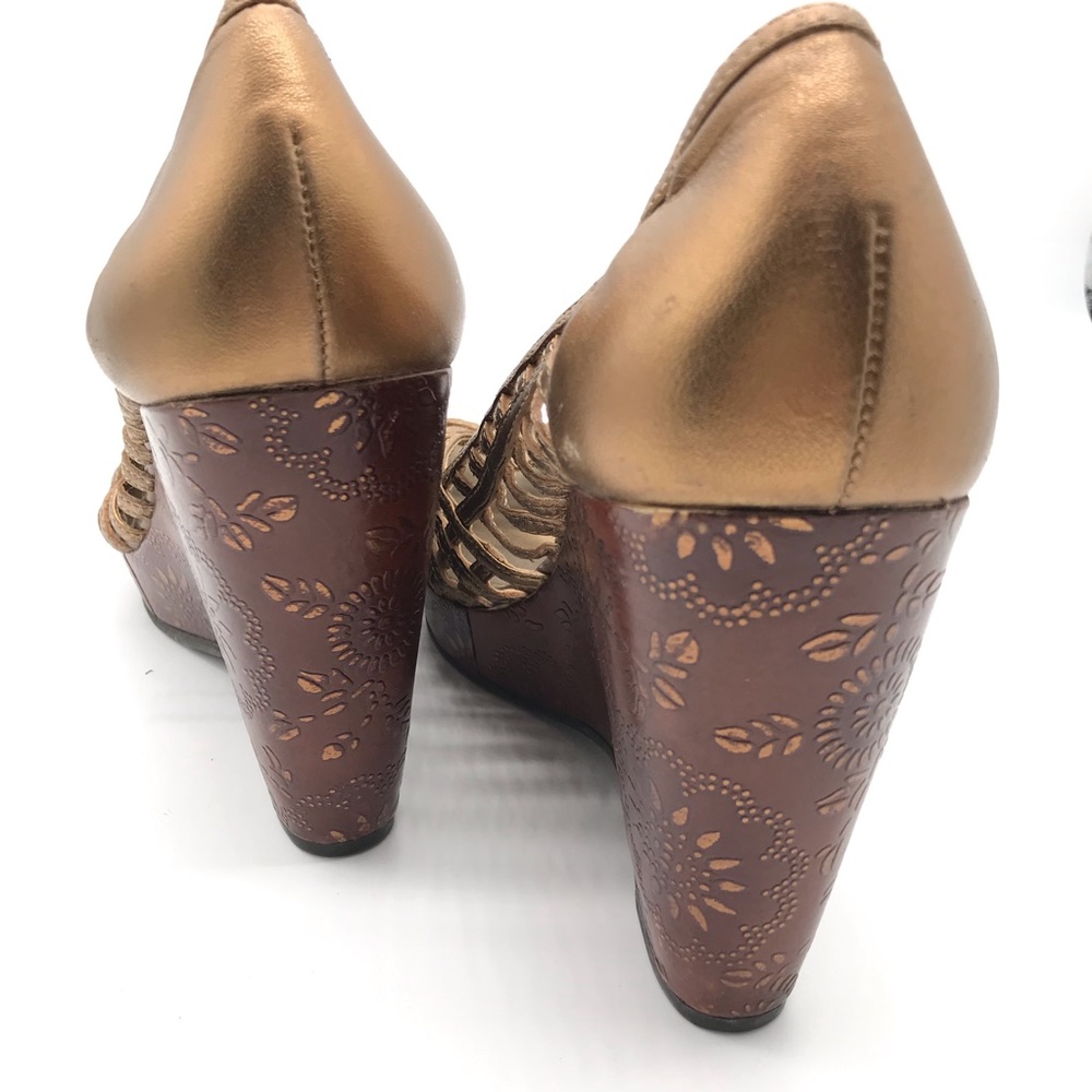 Bcbgirls Platforms Size 9.5 B Honey View 3